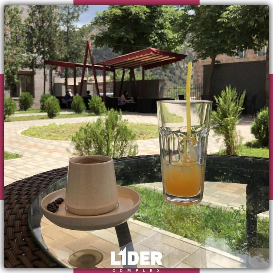 Hotel Lider Complex Vayk Ngoại thất bức ảnh